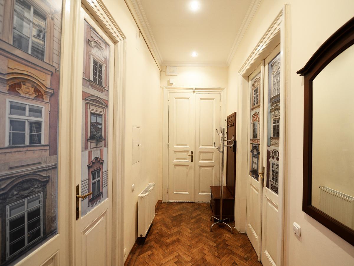 The Historical Family Nest In City Centre リヴィウ エクステリア 写真
